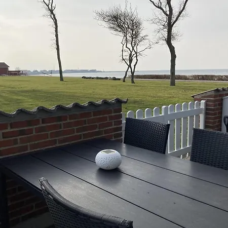 Elevus - 10m From The Sea By Interhome 博恩瑟