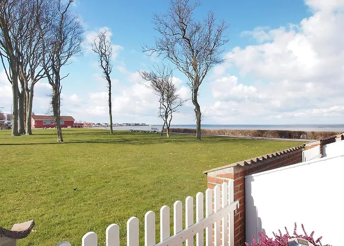 Lägenhet Elevus - 10m From The Sea By Interhome